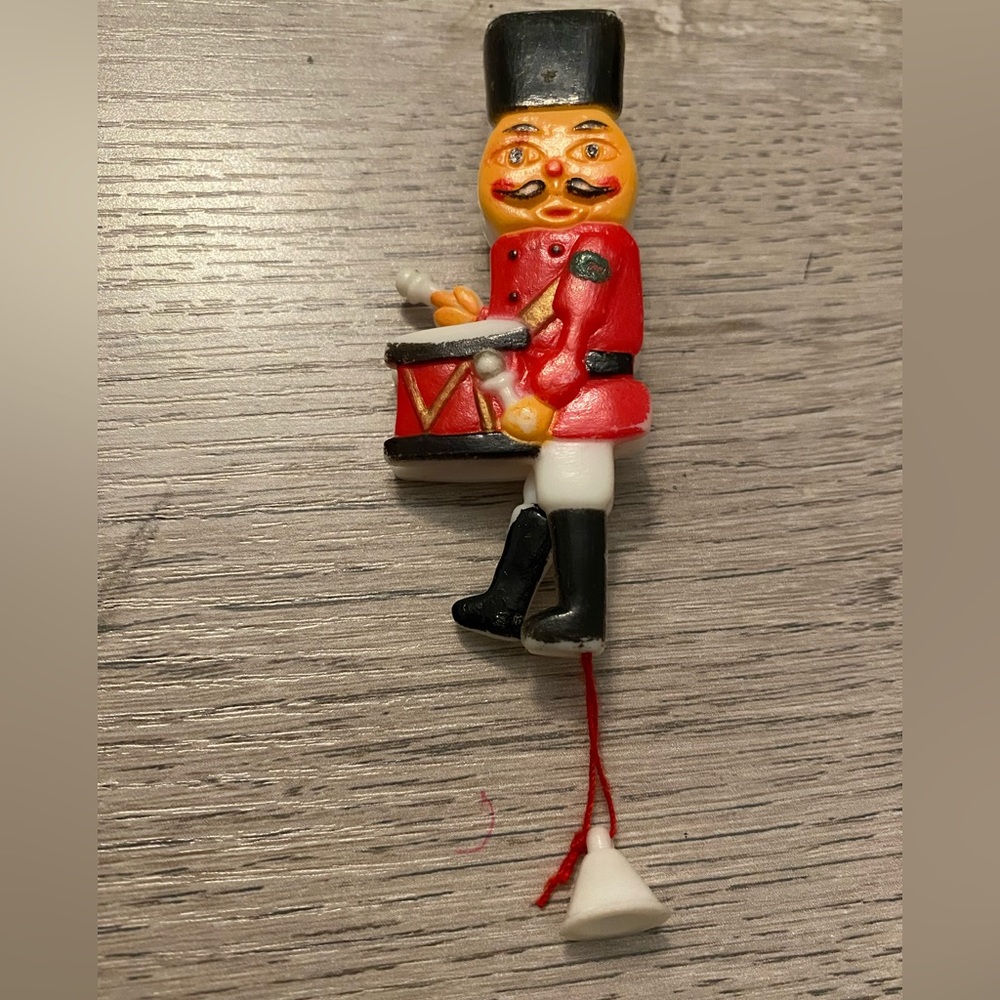 Vintage Drummer boy plastic brooch